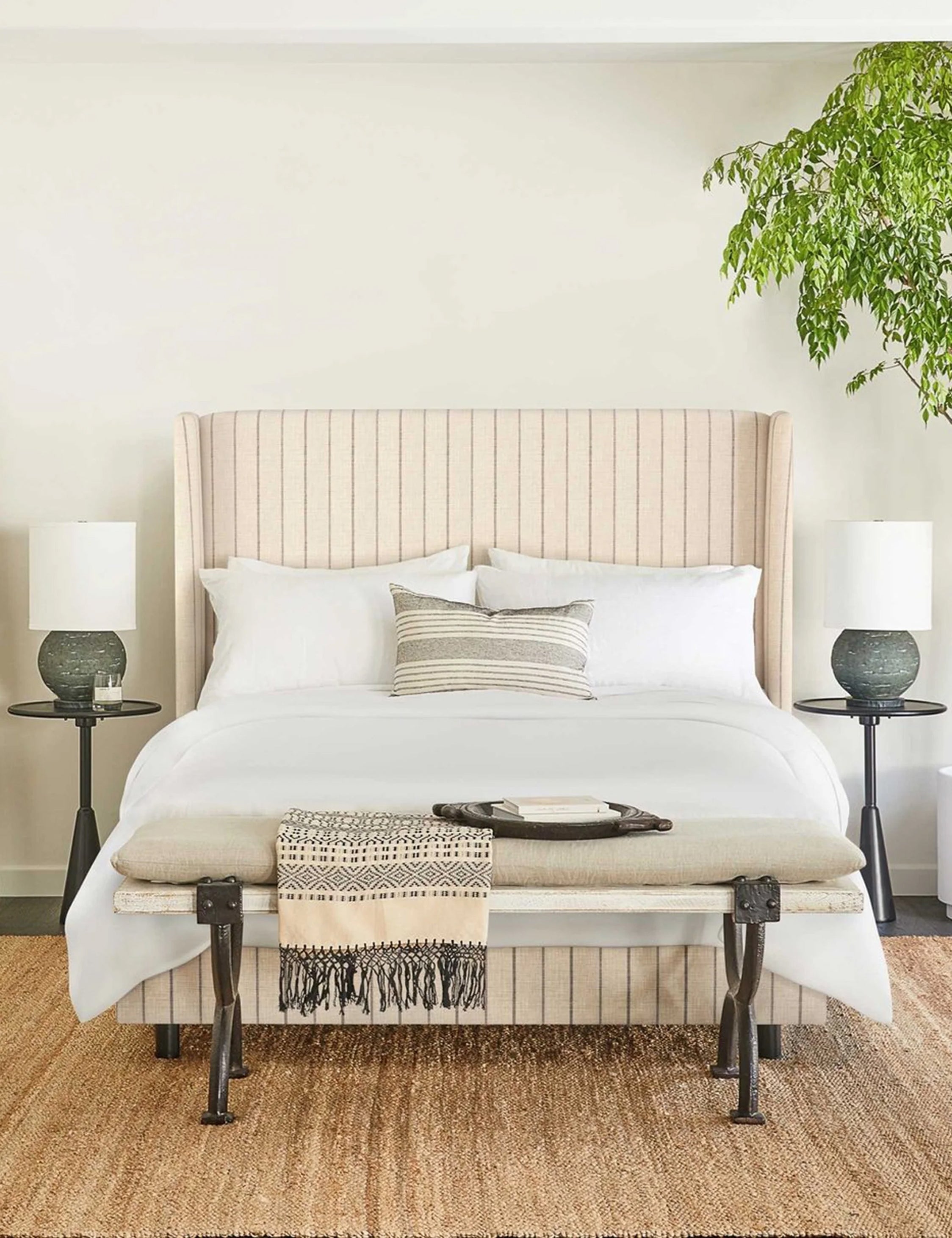 Adara Bed : Talc Linen / King