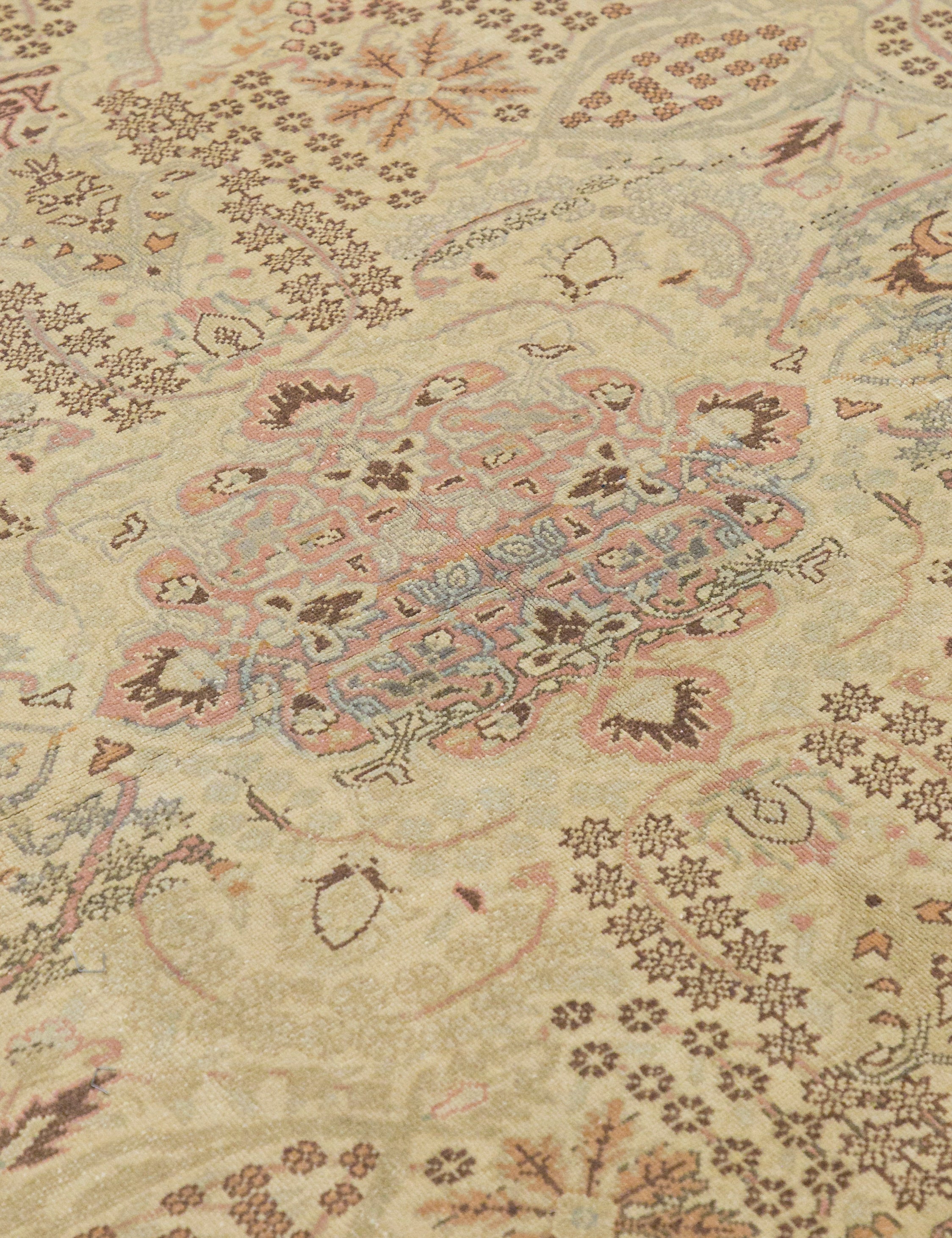 Vintage Turkish Hand-Knotted Wool Rug No. 440, 6'7