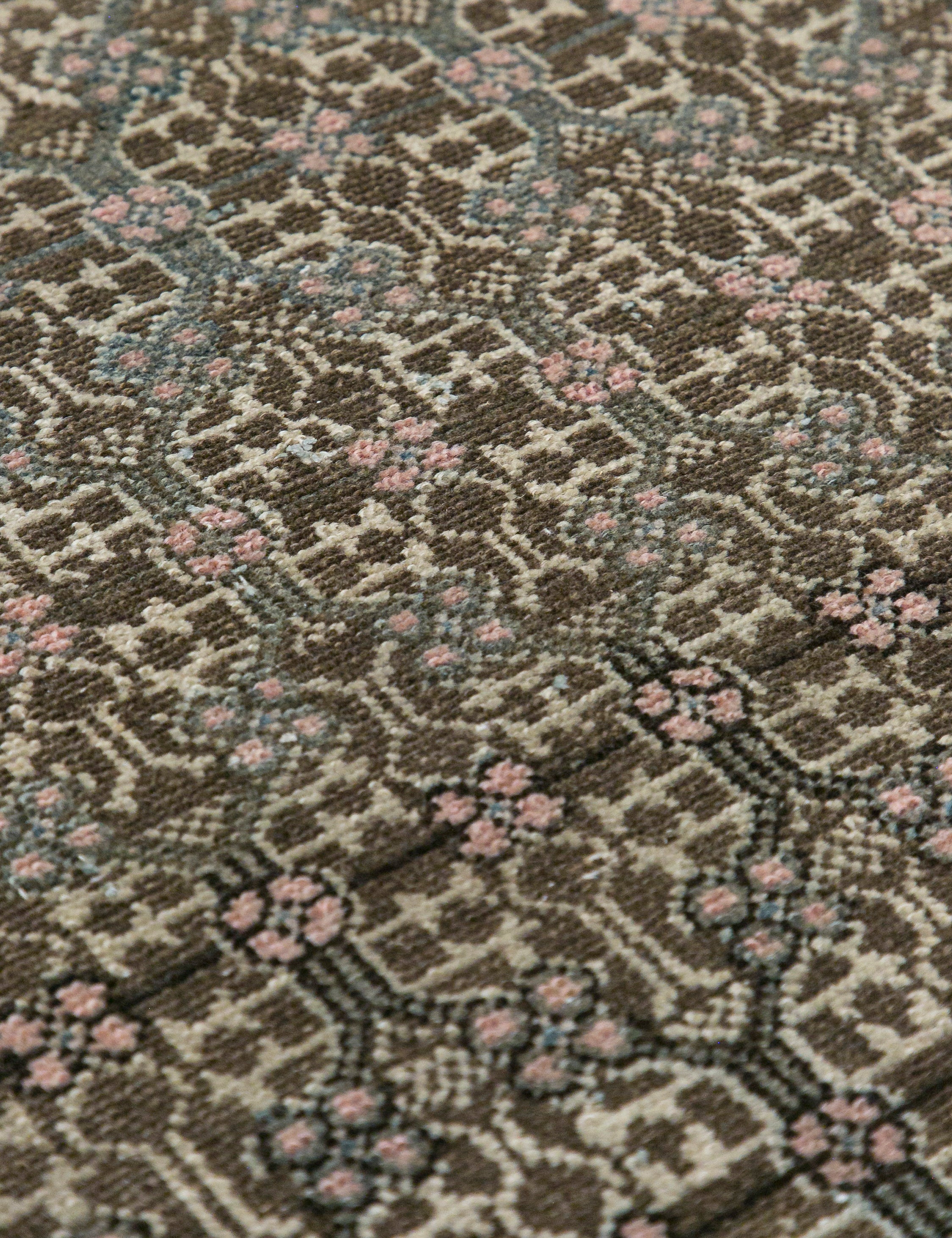 Vintage Turkish Hand-Knotted Wool Rug No. 450, 4'1