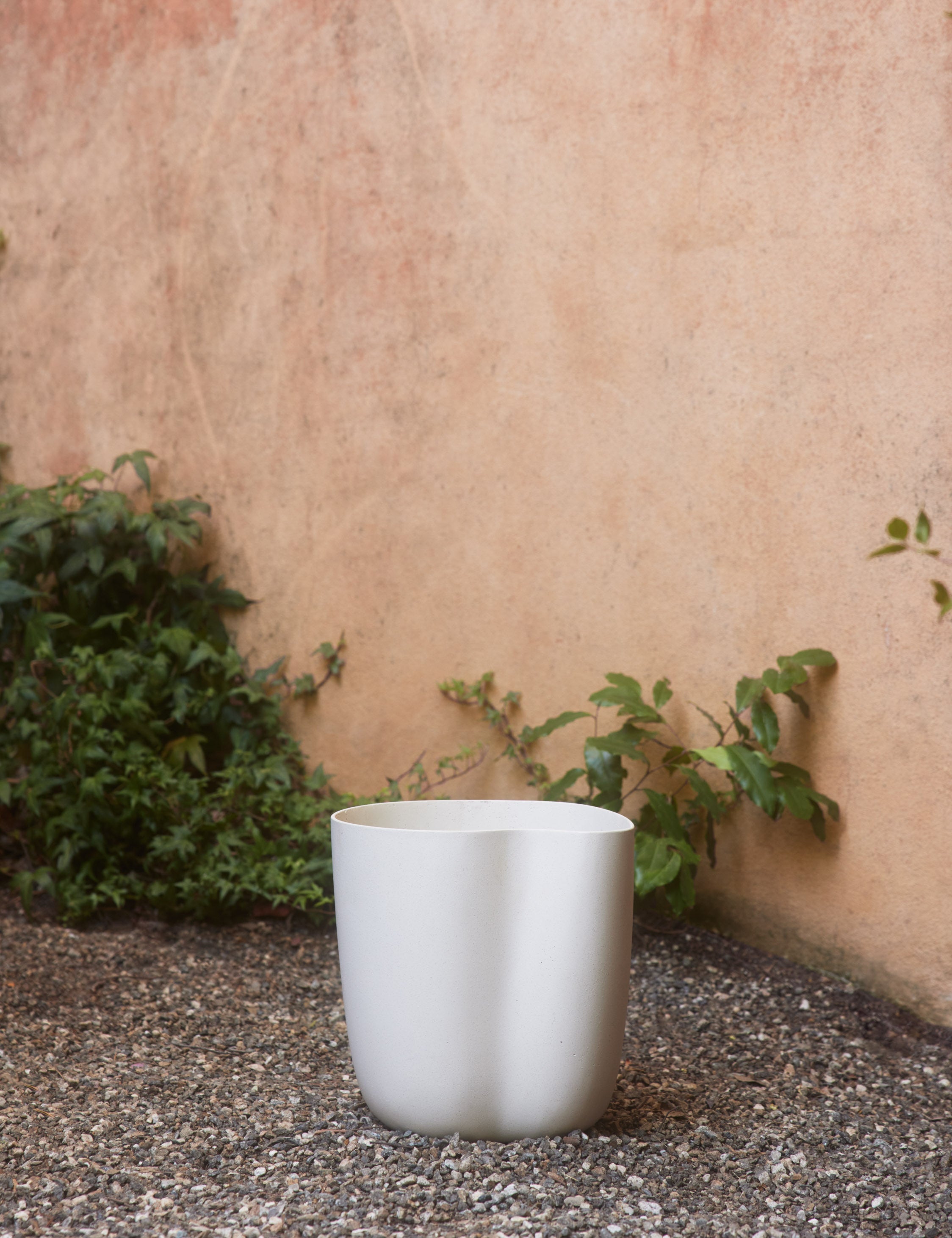 Dempsy small sculptural planter by Sarah Sherman Samuel in Eggshell.