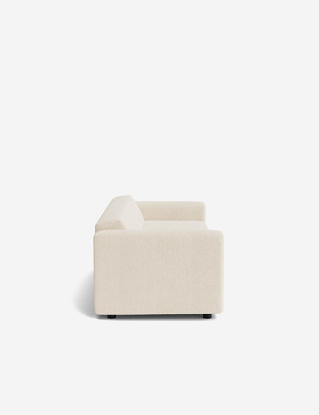 #color::white-boucle