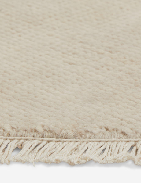 #color::ivory #size::6--round #size::8--round