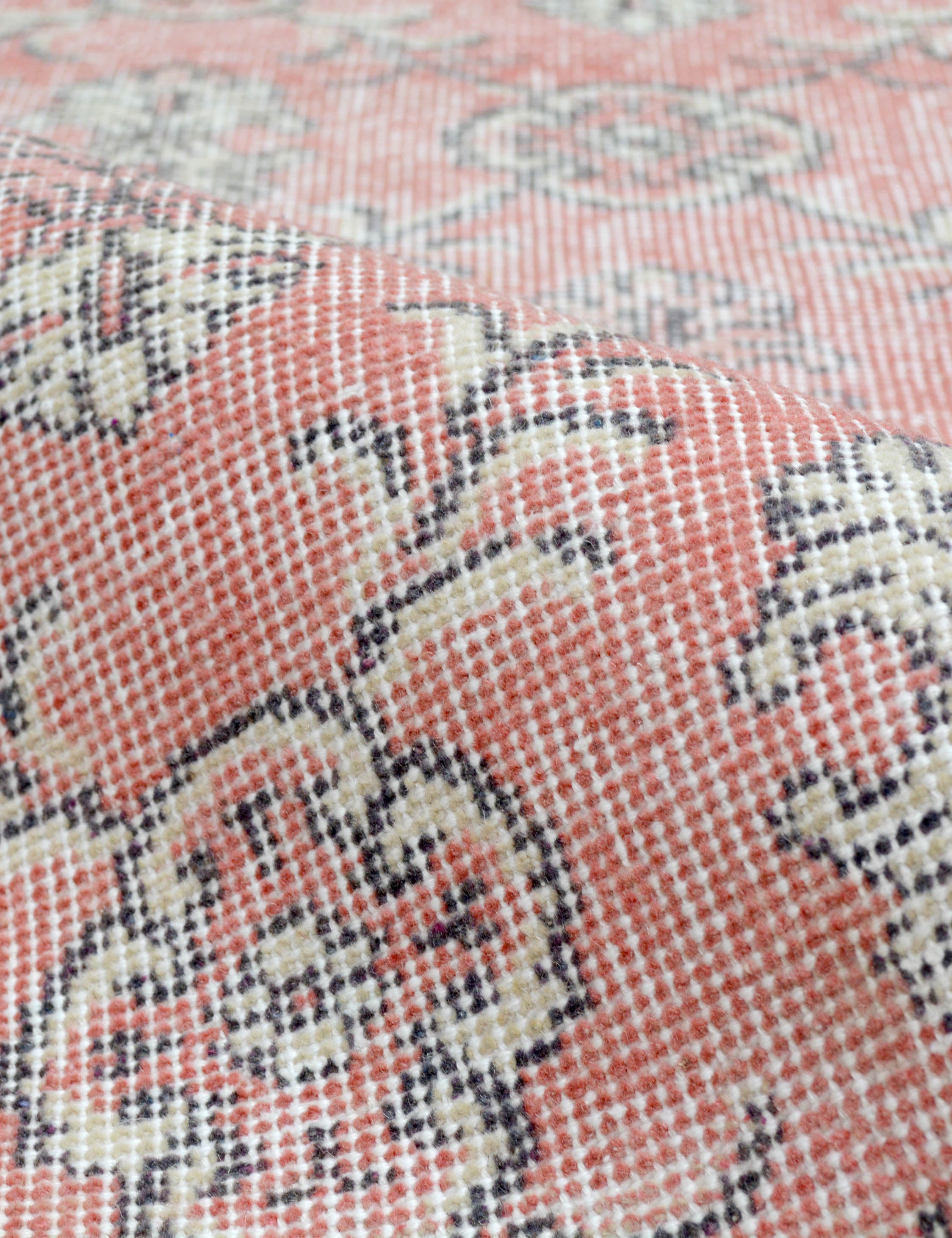 Vintage Turkish Hand-Knotted Wool Rug No. 431, 3'10