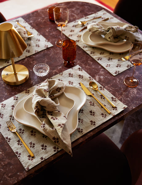 #color::polished-gold