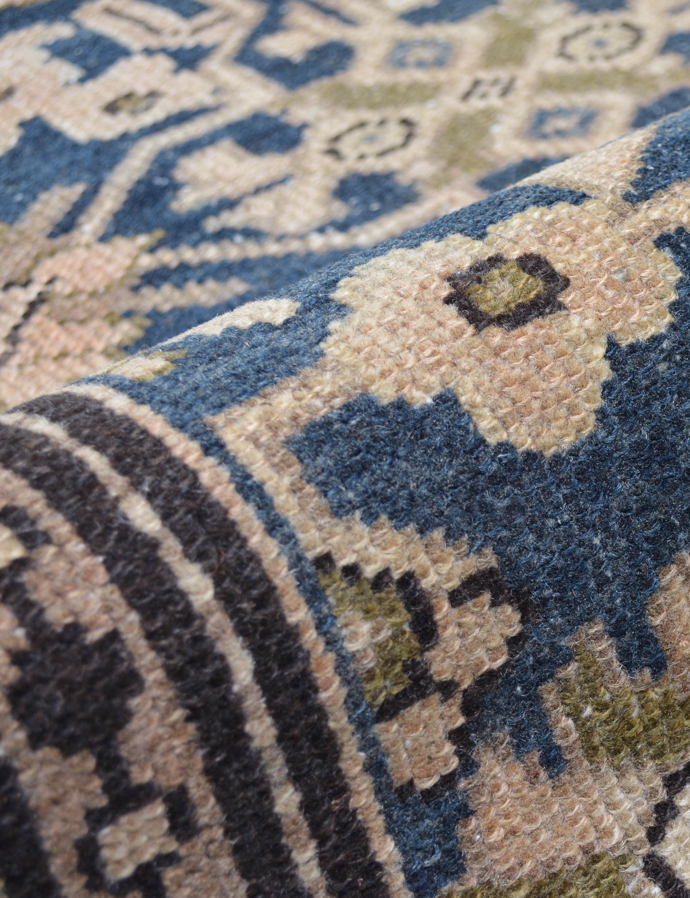Vintage Turkish Hand-Knotted Wool Runner Rug No. 260, 2'10