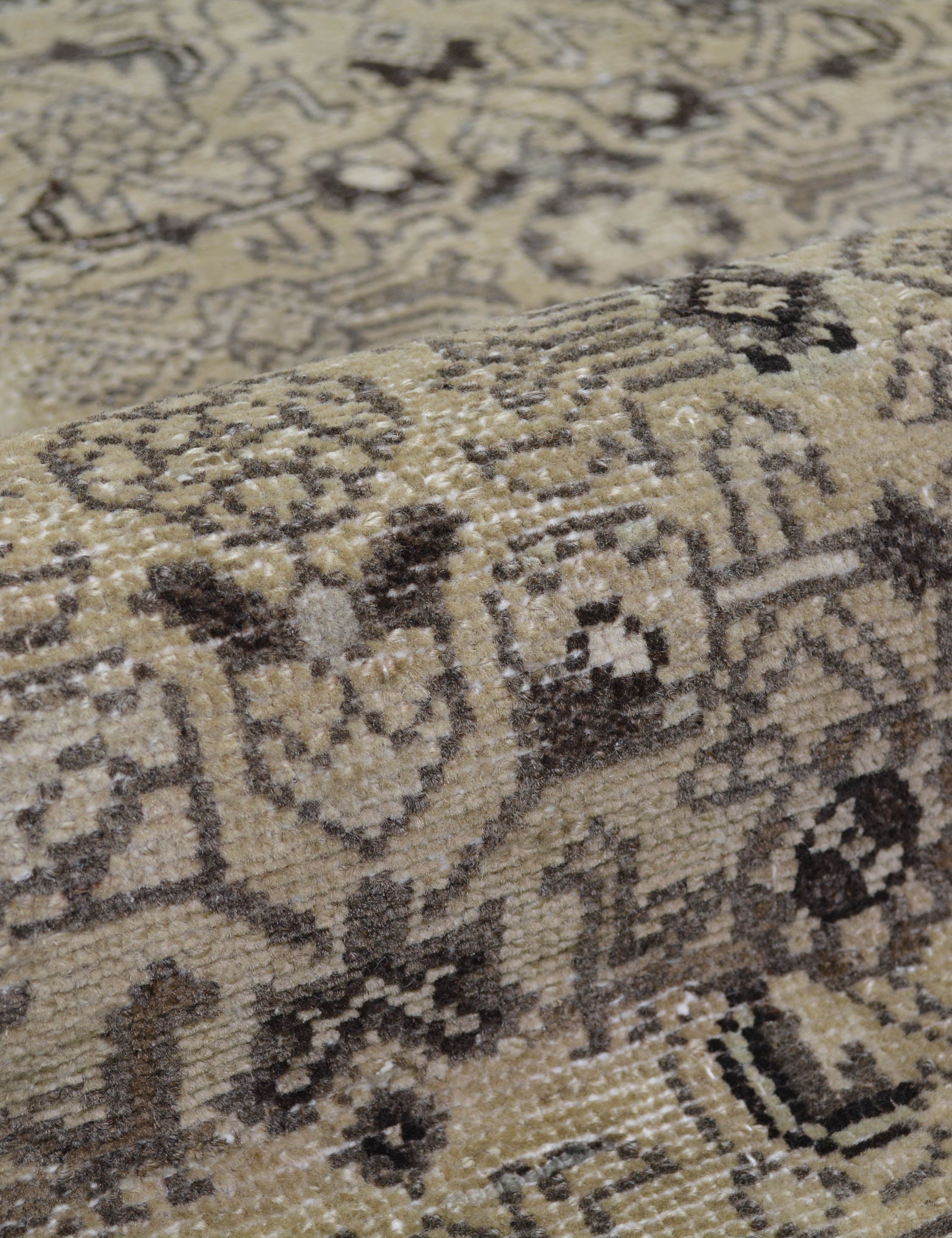 Vintage Turkish Hand-Knotted Wool Runner Rug No. 266, 2'8