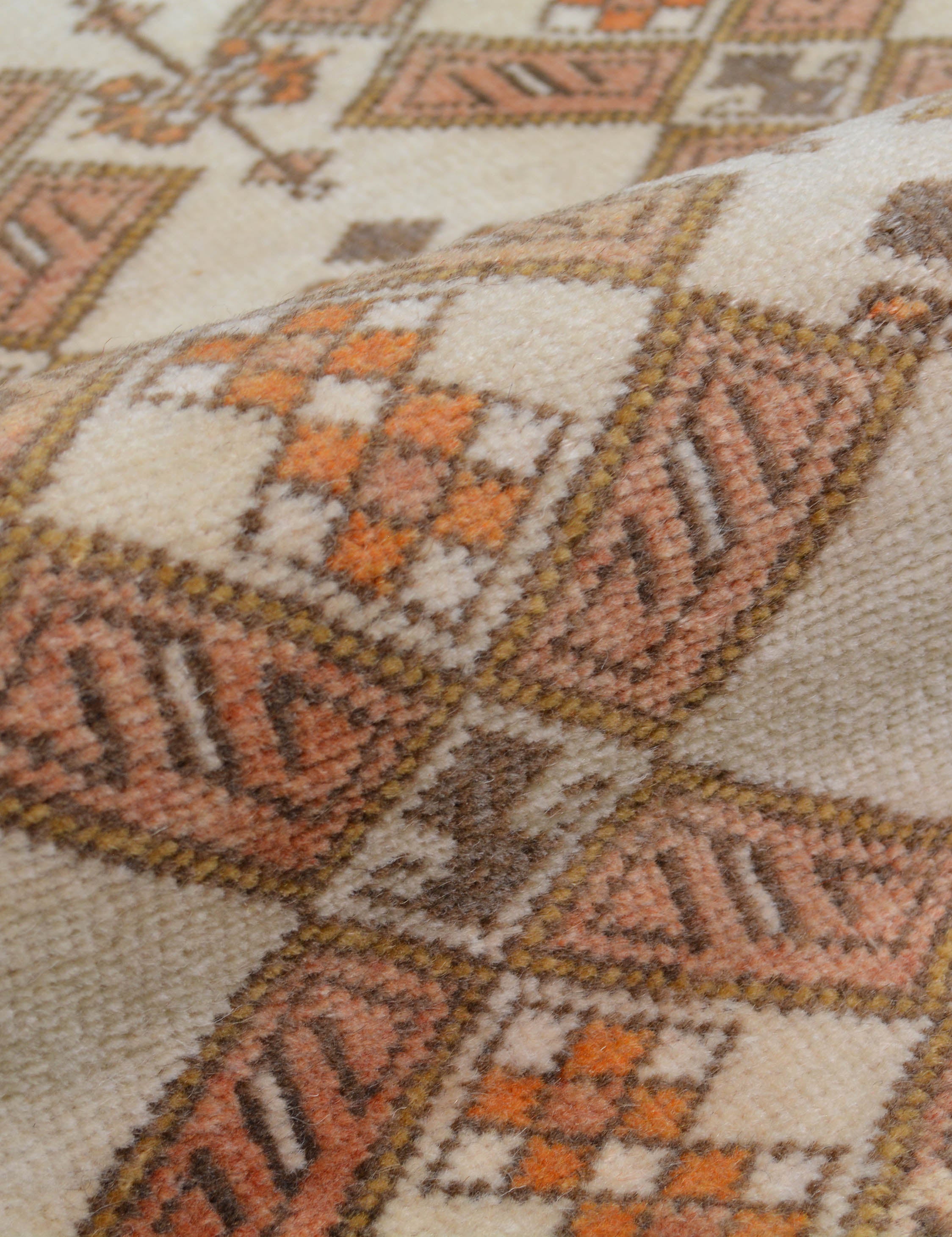 Vintage Turkish Hand-Knotted Wool Runner Rug No. 268, 2'6
