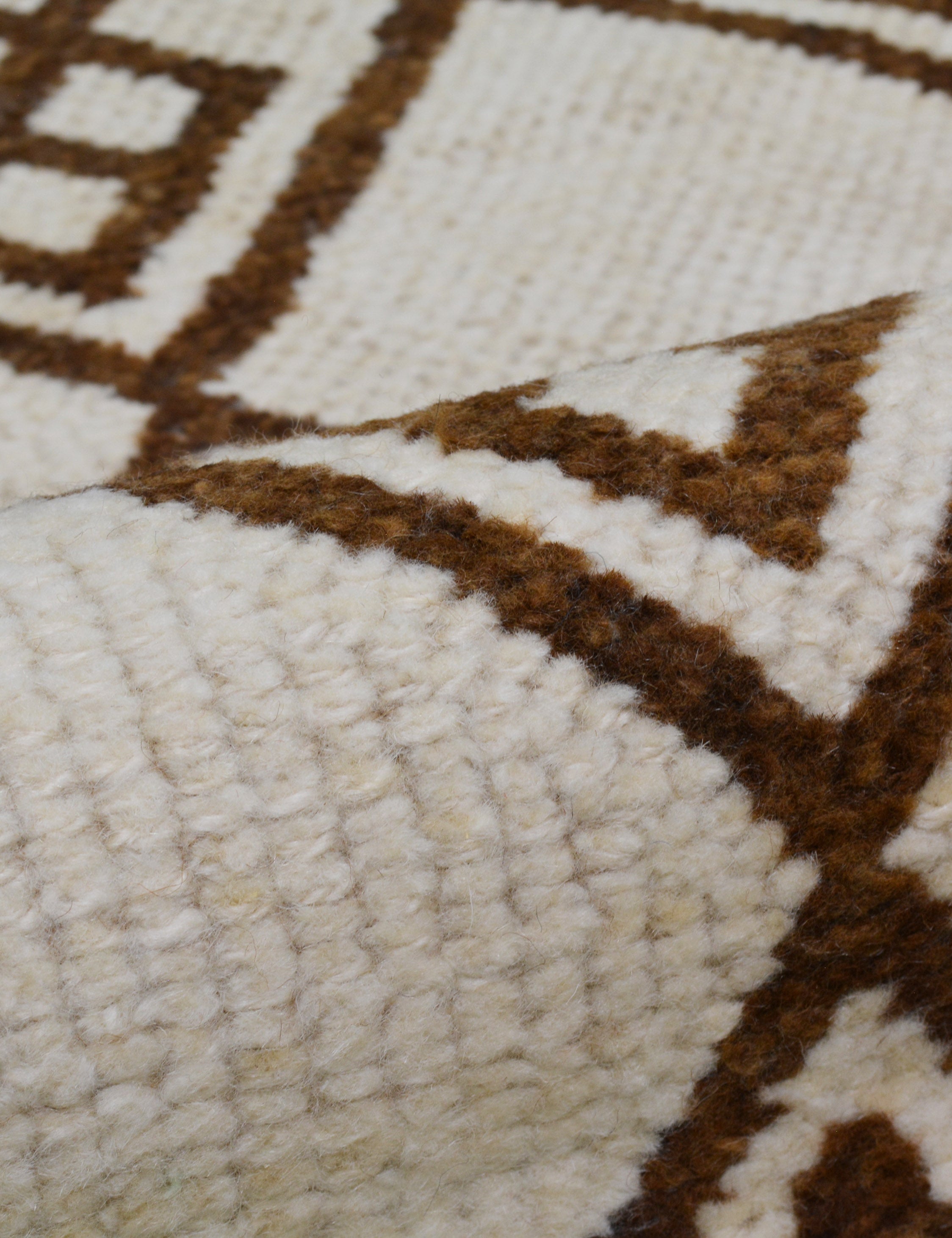 Vintage Turkish Hand-Knotted Wool Runner Rug No. 272, 2'7