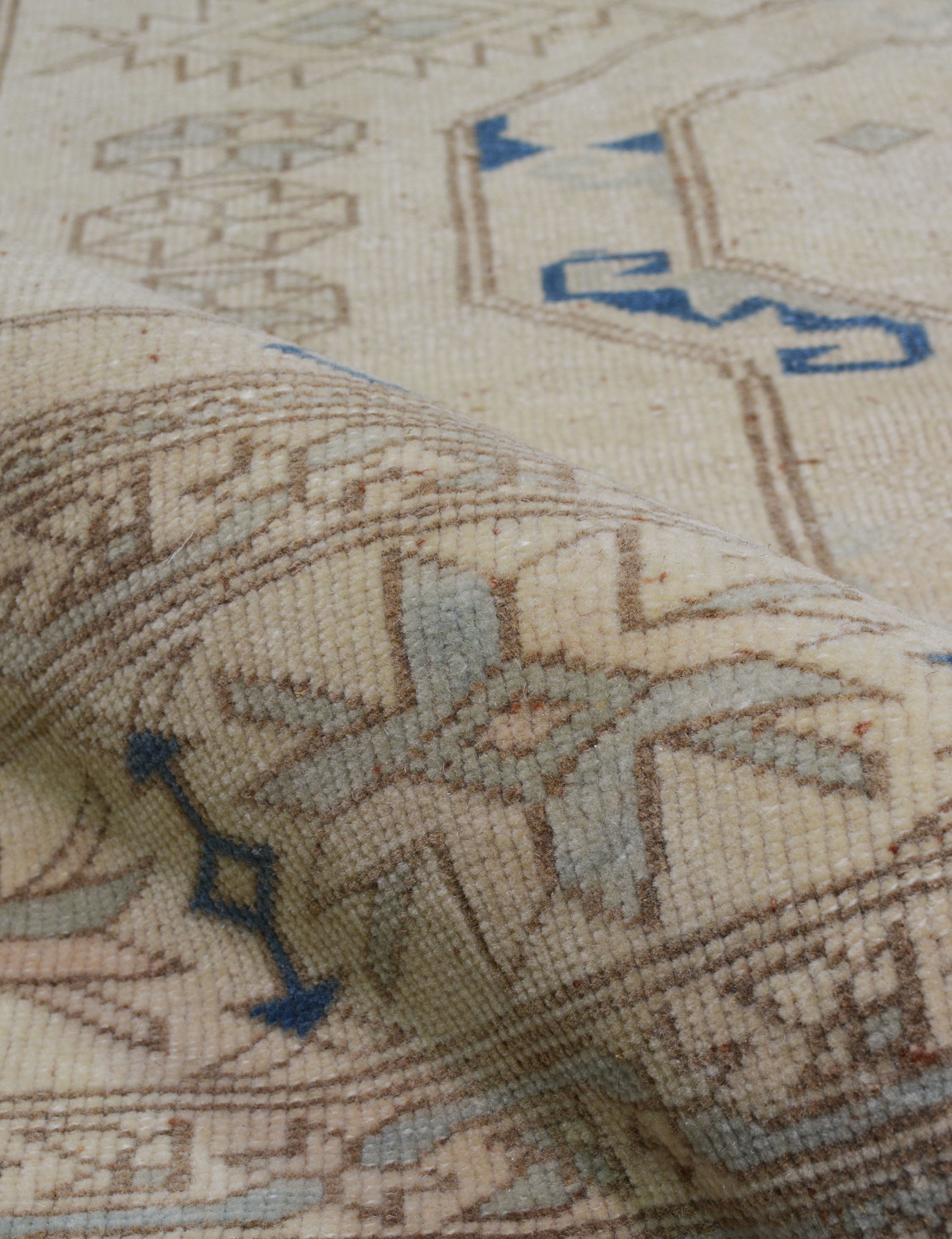 Vintage Turkish Hand-Knotted Wool Rug No. 413, 7'9