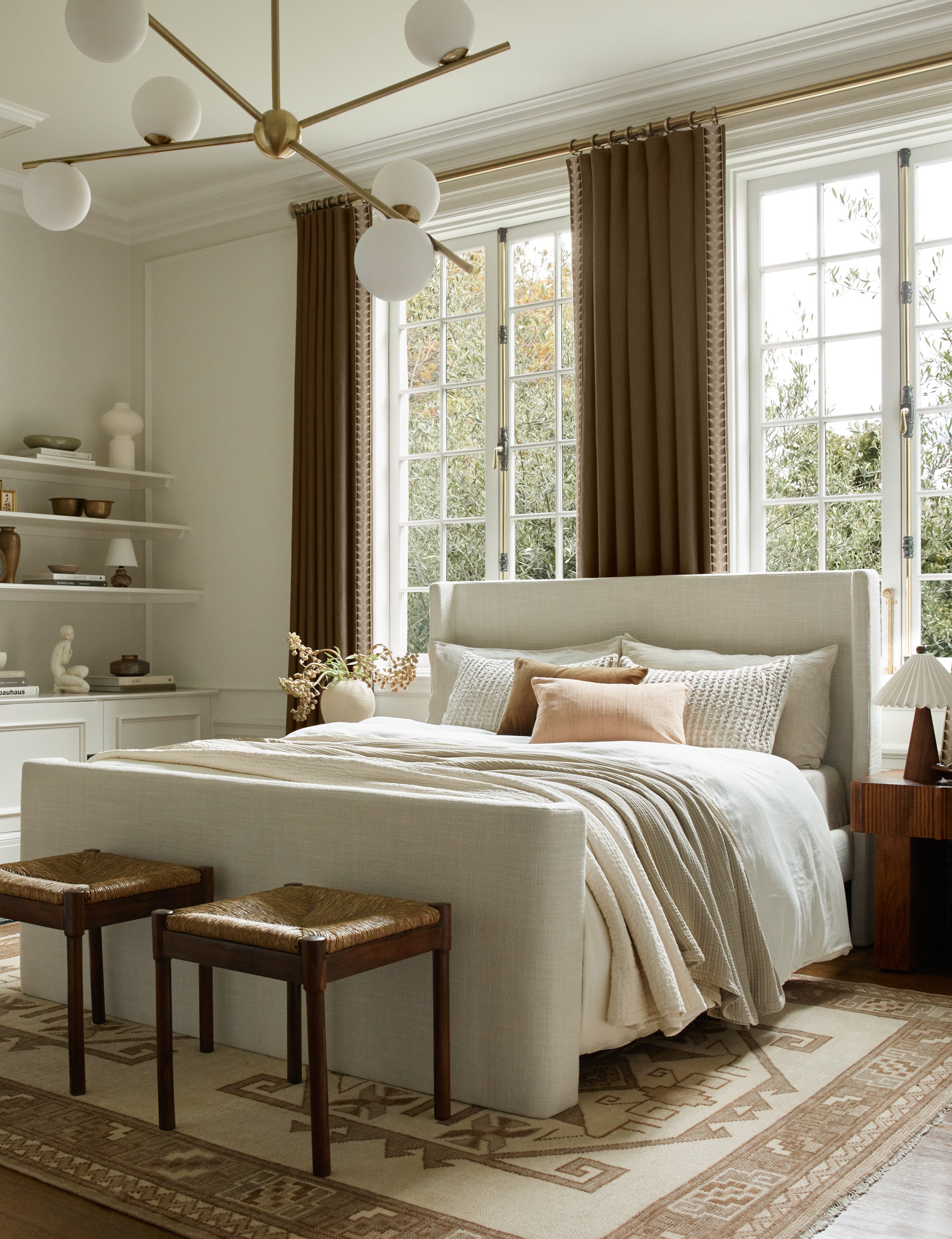 Jane Bed : Oyster / Queen