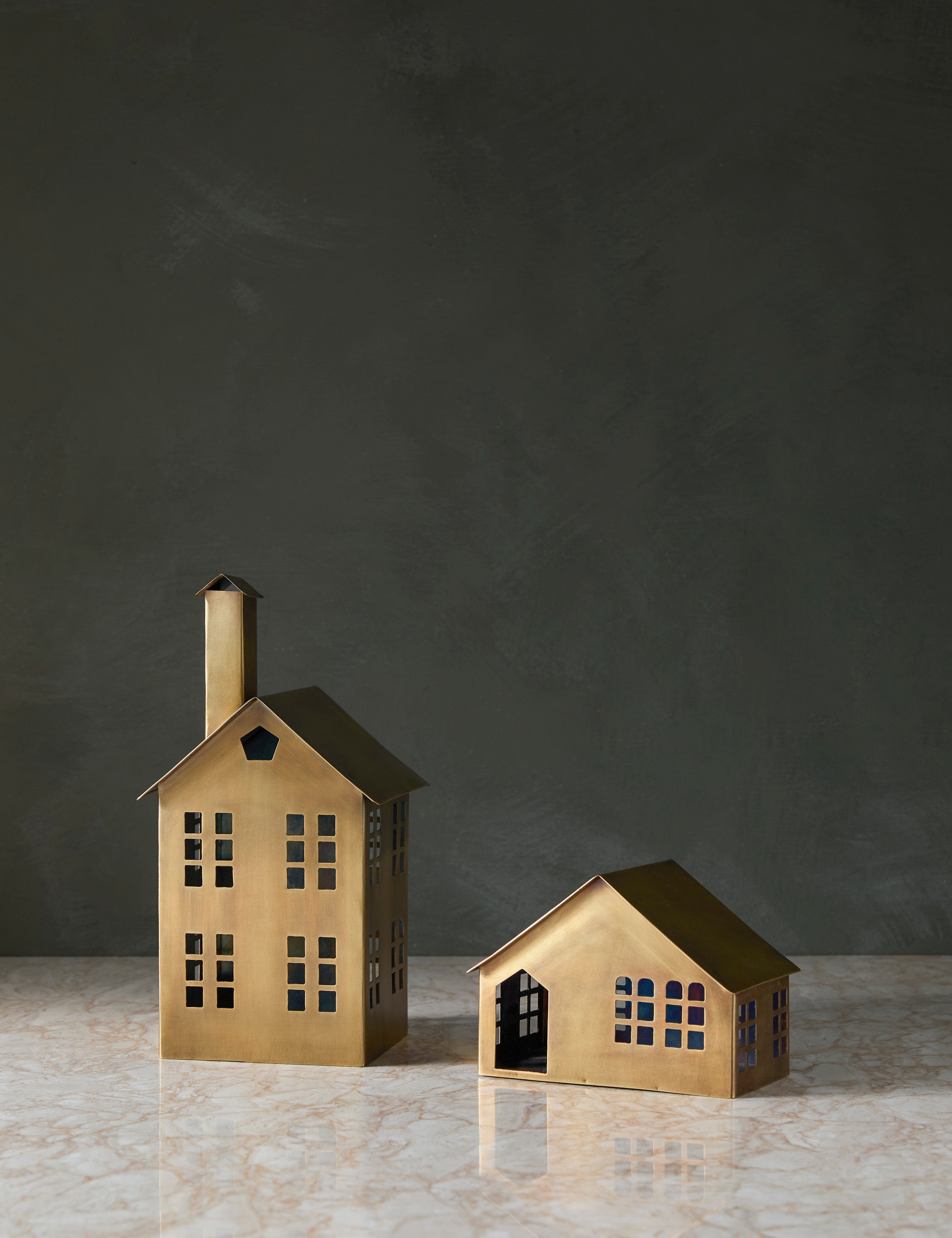 Elodie metal mantel houses