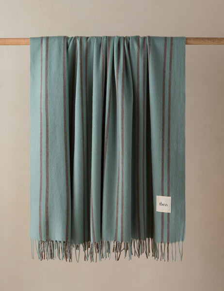 #color::mint-stripe