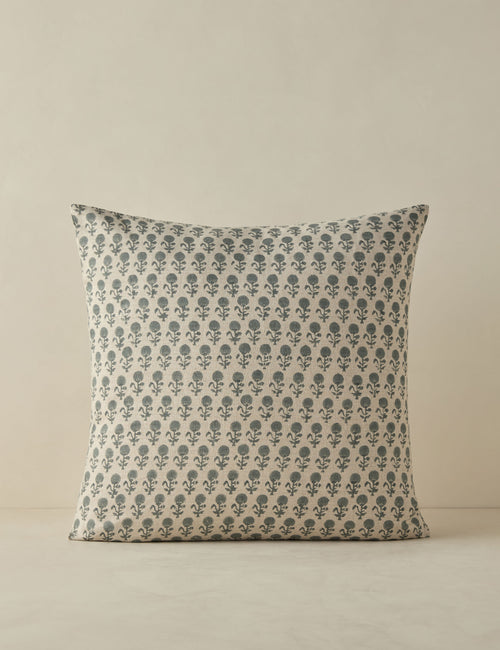 #color::blue #style::square