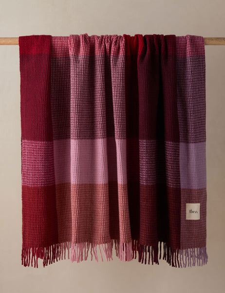 #color::burgundy-waffle-block-check