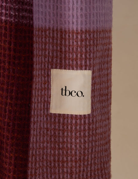 #color::burgundy-waffle-block-check