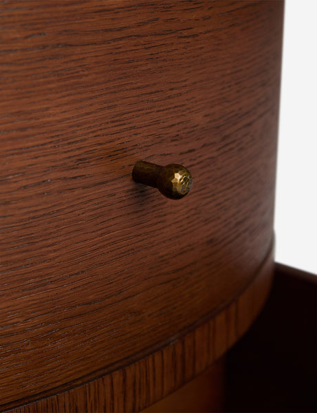 #color::vintage-brown