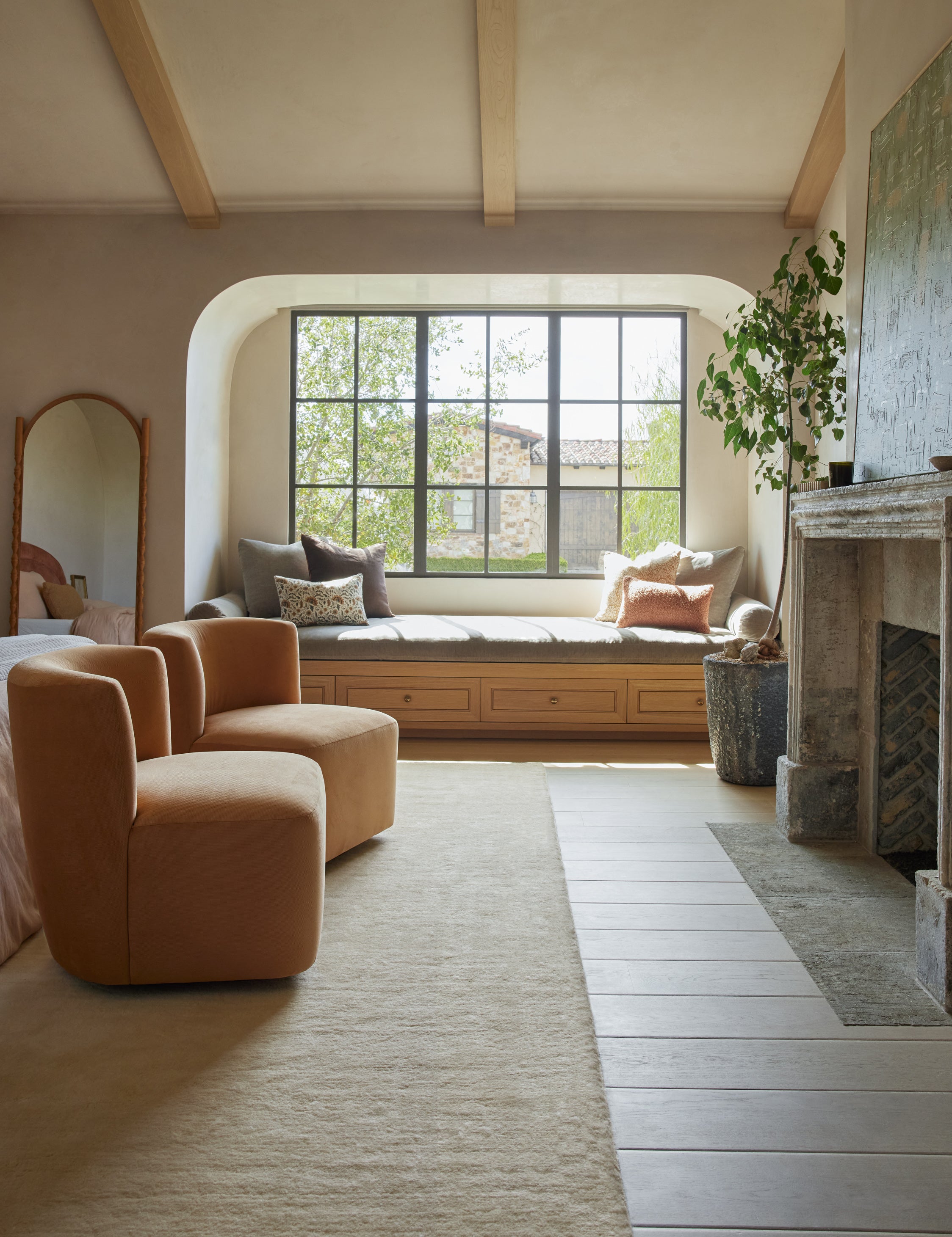 Lois Swivel Chair : Brown Boucle