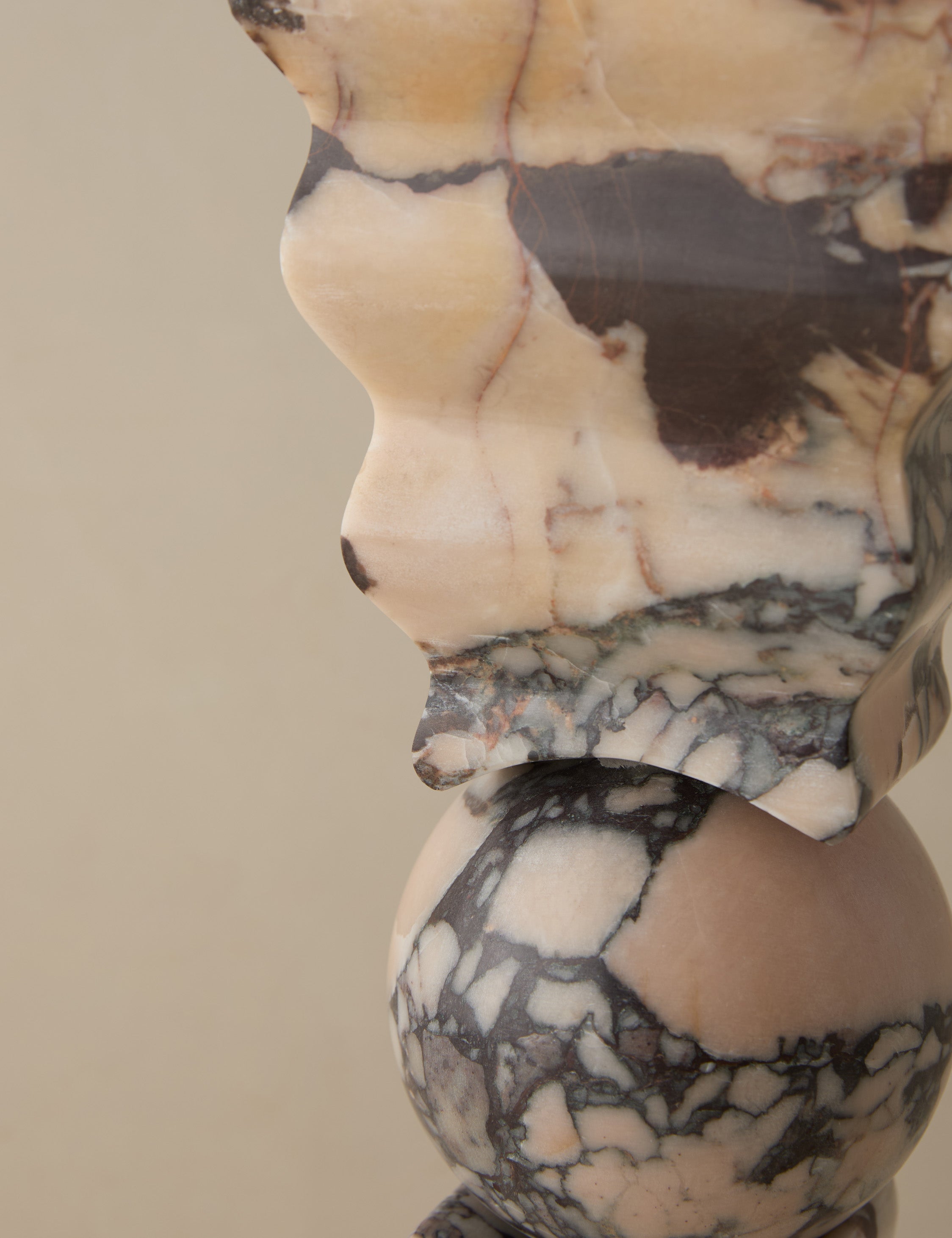 Sachia sculptural marble column