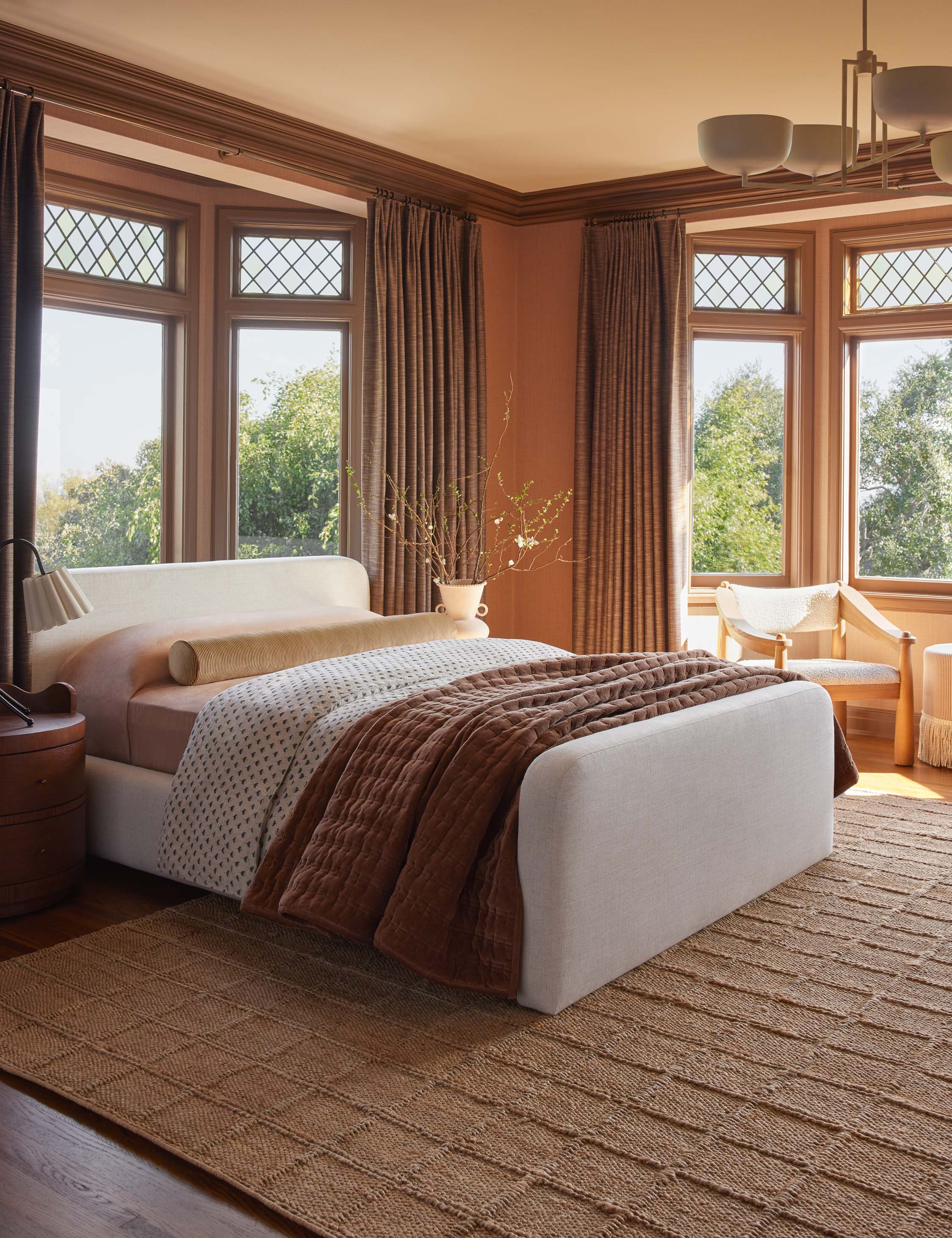 Nabiha Bed With Footboard : Brown Boucle / Twin