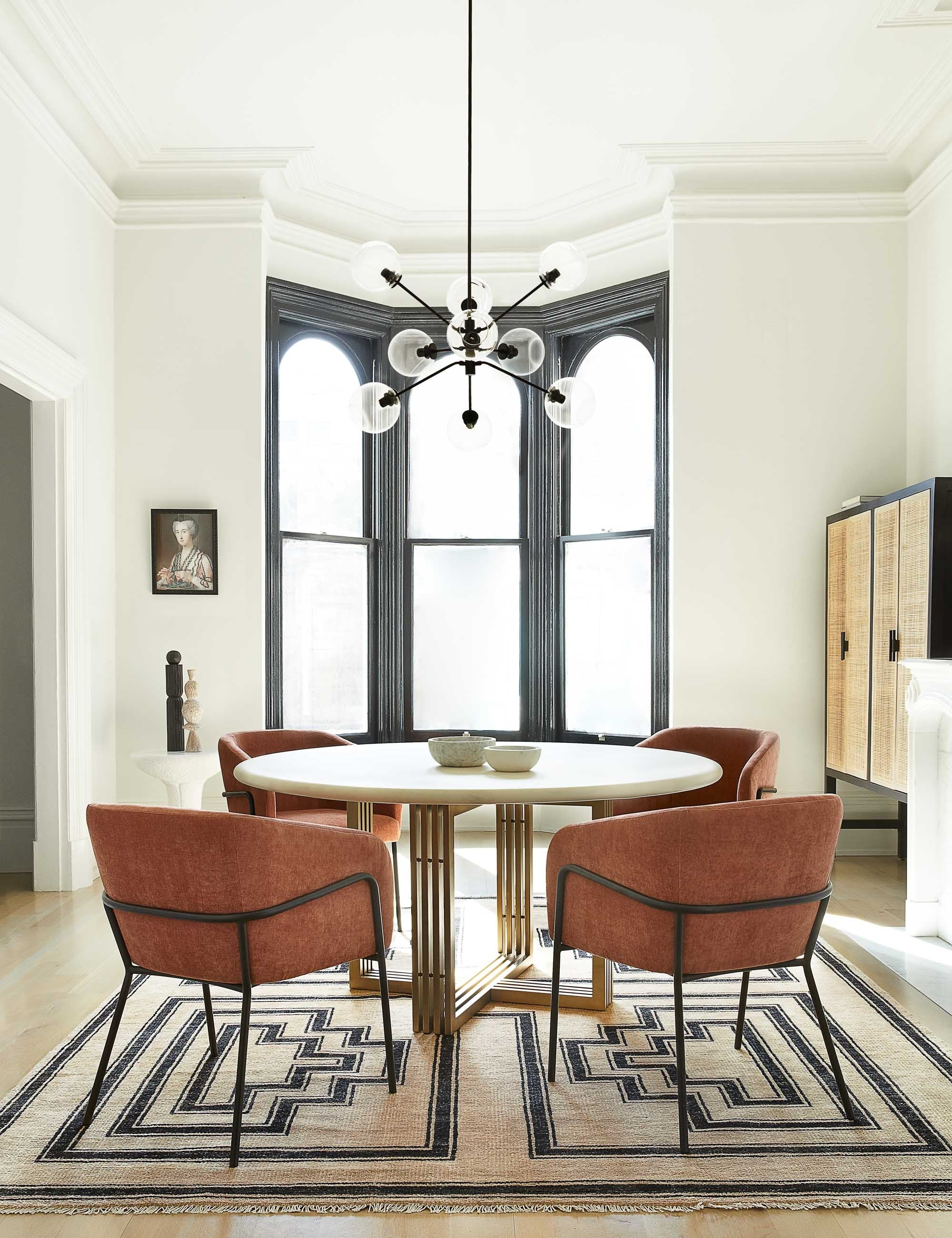 Kianni Round Dining Table