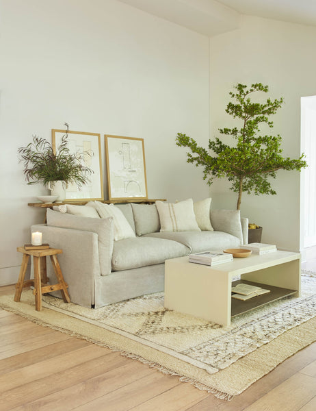 #color::light-gray #size::90-w #size::96-w